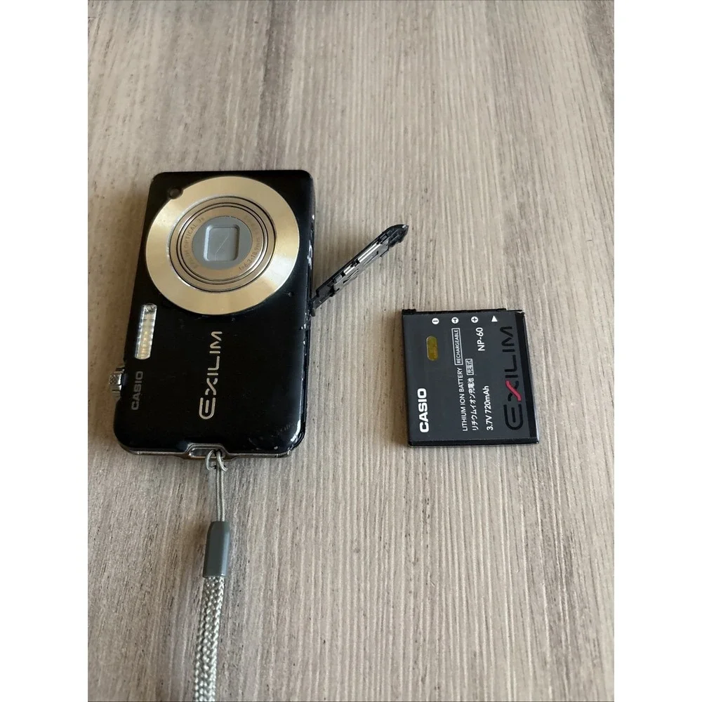Casio Exilim EX-S10A 10.1MP Digital Camera w/ Battery Black - Tested/Works